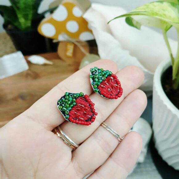 Strawberry Beaded Embroidery Stud Earrings, Handmade OOAK Artisan Fruit - Picture 2 of 4